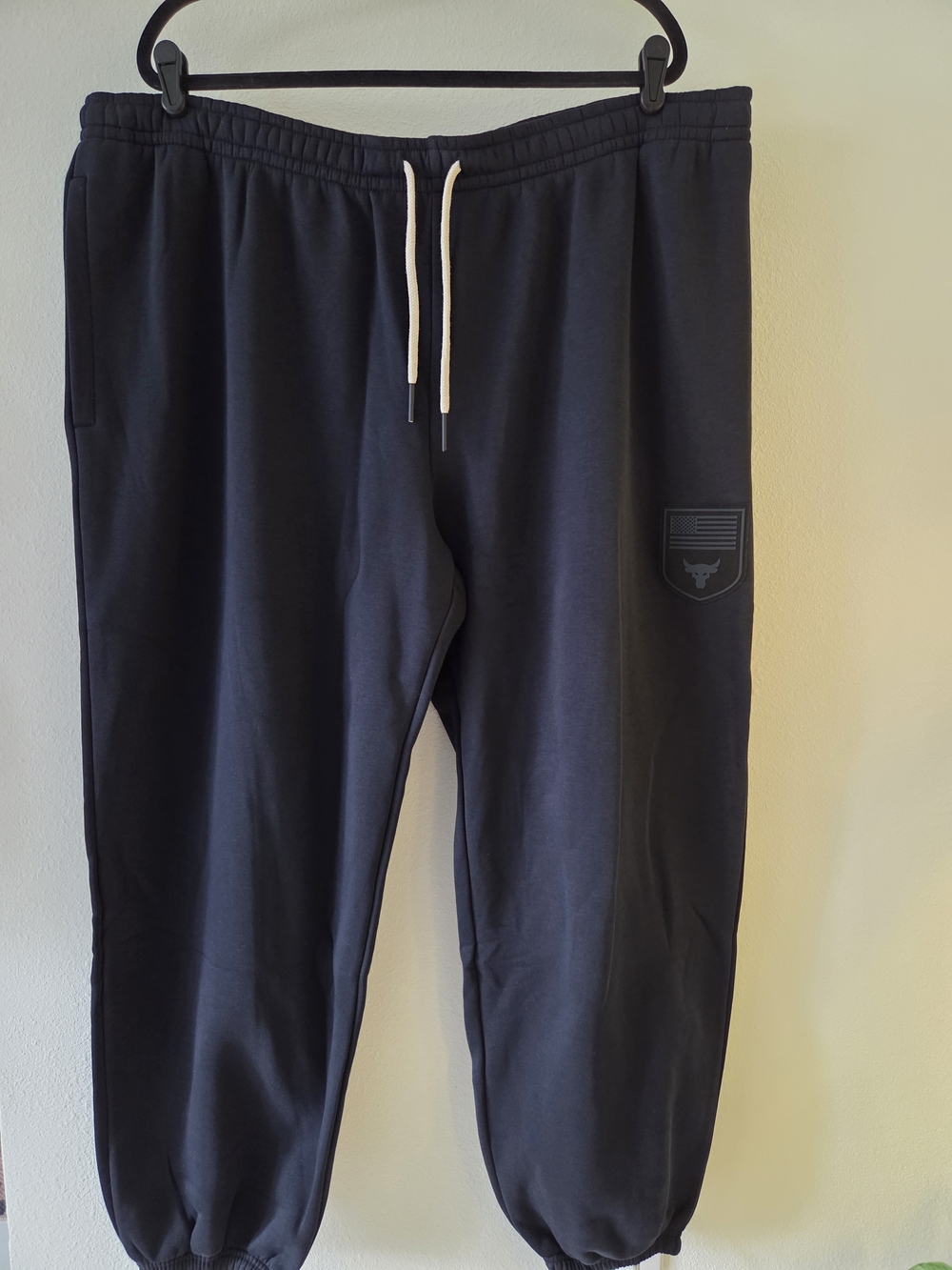 Under Armour Project Rock Black Drawstring Joggers - Picture 2 of 7